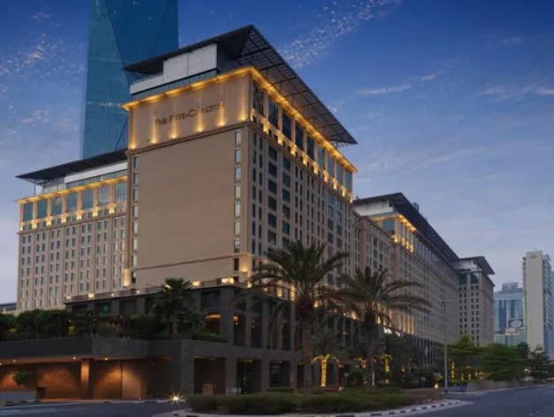  Hotels