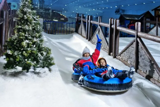 Ski Dubai in The Stunning Mall of Emirates