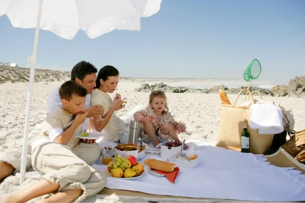 Picnic At The Hatta Mountains